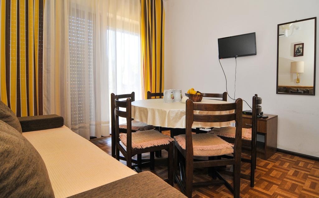 Guesthouse Lanca Tivat Habitación foto
