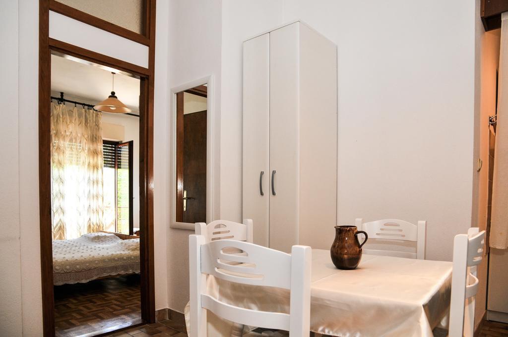 Guesthouse Lanca Tivat Habitación foto